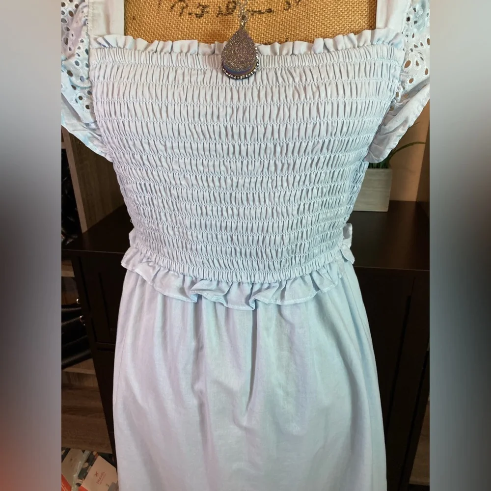 Lauren conrad NWOT baby blue lace dress size medium - Picture 4 of 16